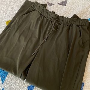 Lululemon stretch pants